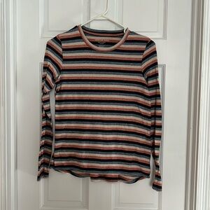 American Eagle long sleeve women’s size X small.
